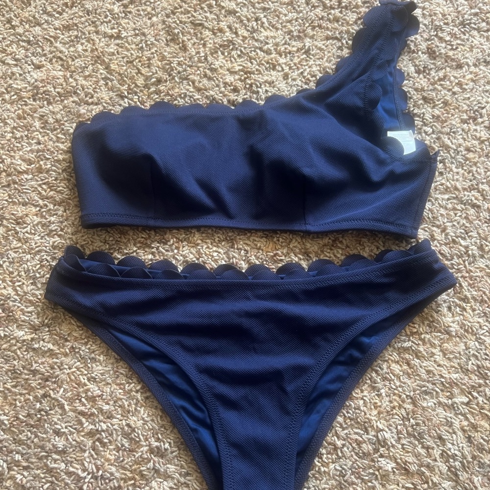 One Shoulder Bikini With Scalloping!